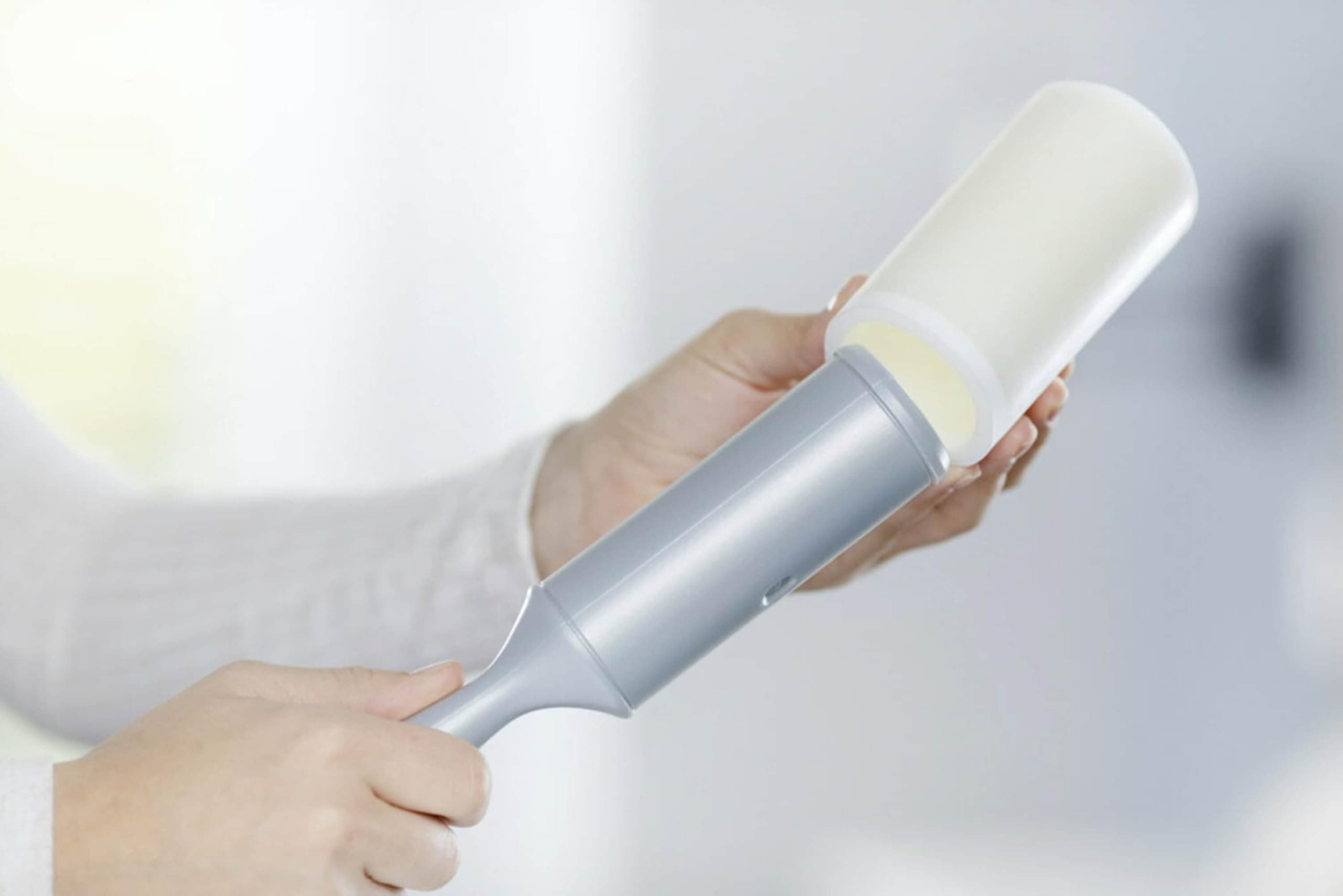 Scotch-Brite Pet Hair Pickup Extra Sticky Lint Roller, Designed for Removing Fur + Fluff on Couches, Clothes, Dog and Cat Beds, & More, 4 Pack, 192 Easy-Tear Adhesive Sheets Total - image 6